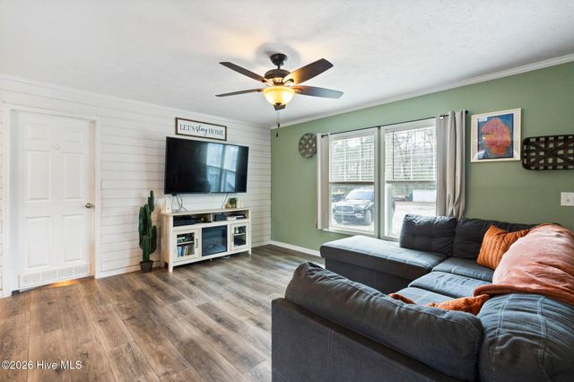 460 Oakey Point Road, Hampstead, NC 28443