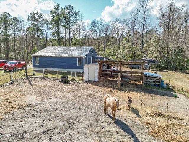460 Oakey Point Road, Hampstead, NC 28443