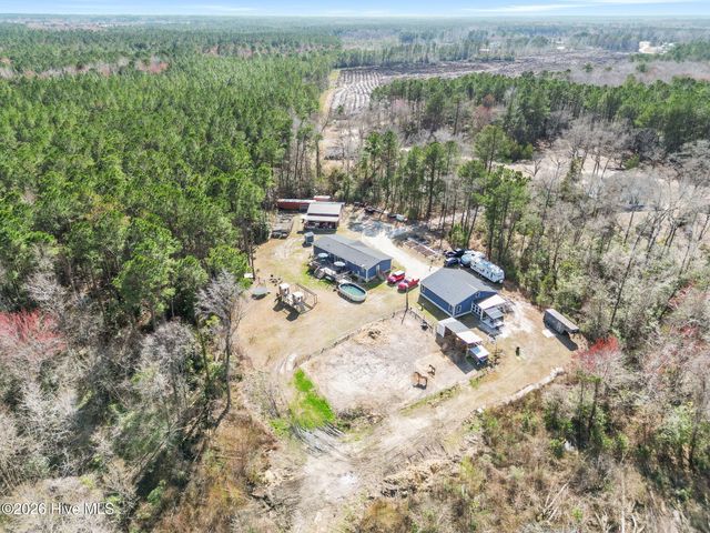 460 Oakey Point Road, Hampstead, NC 28443