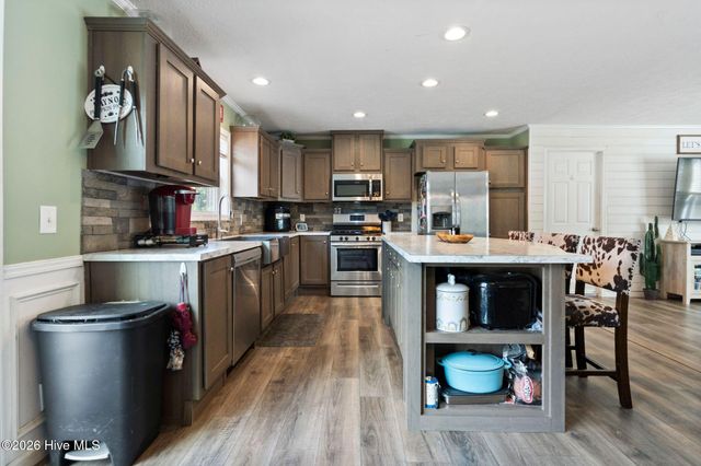 460 Oakey Point Road, Hampstead, NC 28443