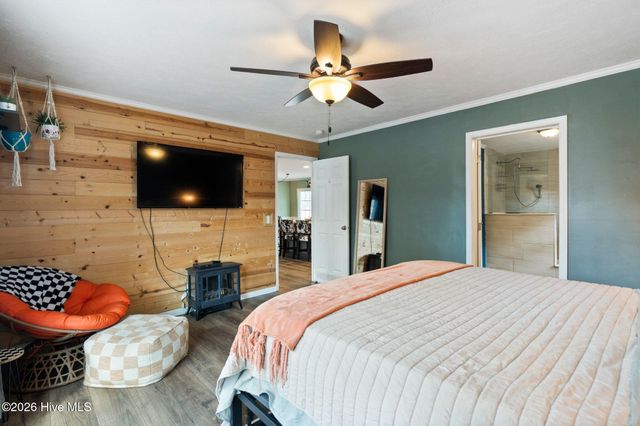 460 Oakey Point Road, Hampstead, NC 28443