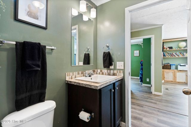 460 Oakey Point Road, Hampstead, NC 28443