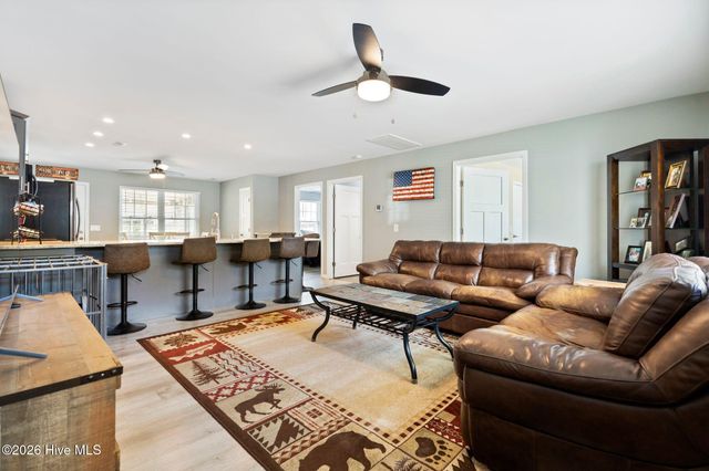 460 Oakey Point Road, Hampstead, NC 28443