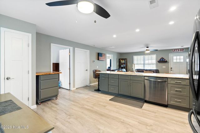 460 Oakey Point Road, Hampstead, NC 28443