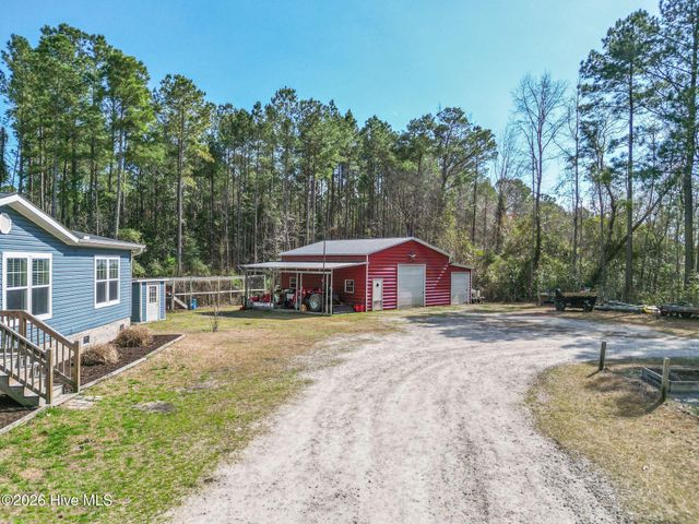 460 Oakey Point Road, Hampstead, NC 28443