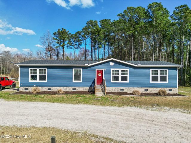 460 Oakey Point Road, Hampstead, NC 28443