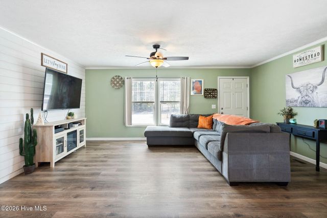 460 Oakey Point Road, Hampstead, NC 28443