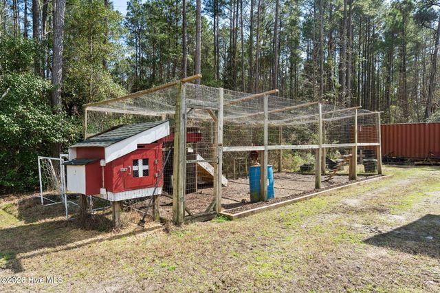 460 Oakey Point Road, Hampstead, NC 28443