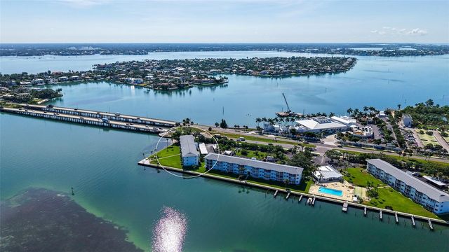 777 JOHN RINGLING BOULEVARD 2, Sarasota, FL 34236