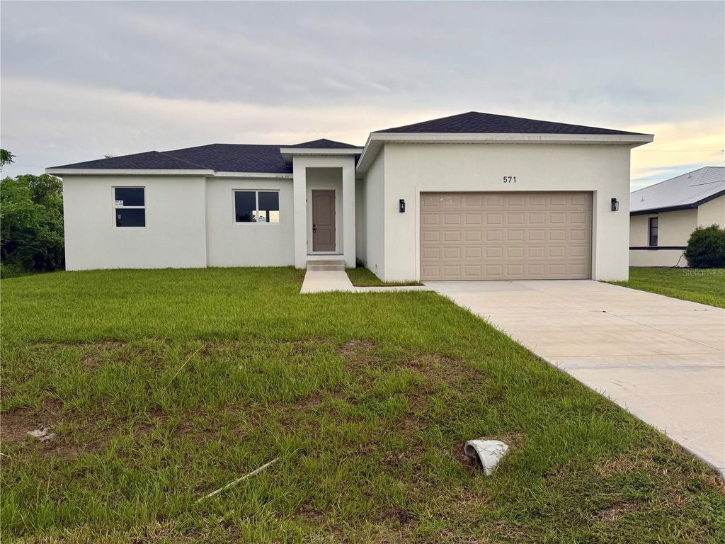 571 MIMOSA AVENUE NW, Port Charlotte, FL 33952
