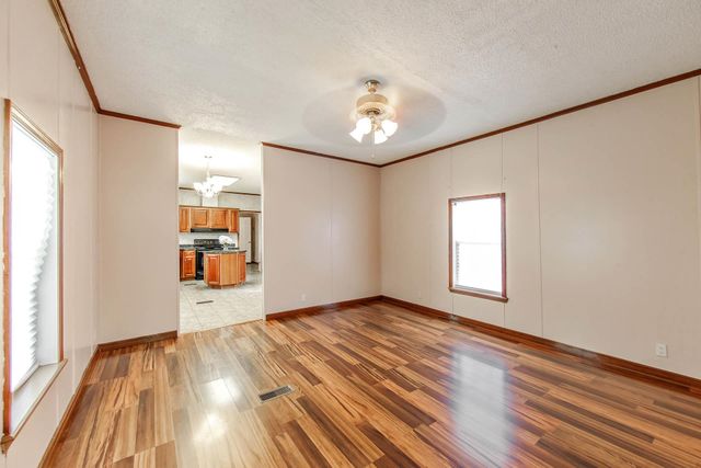 133 Honeysuckle Dr, Thibodaux, LA 70301