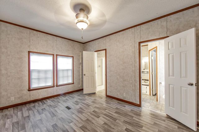 133 Honeysuckle Dr, Thibodaux, LA 70301