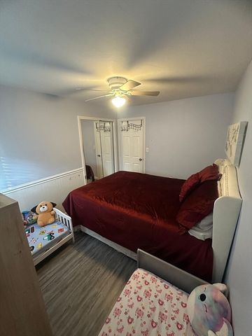 50 Commonwealth Ave Left, Worcester, MA 01604