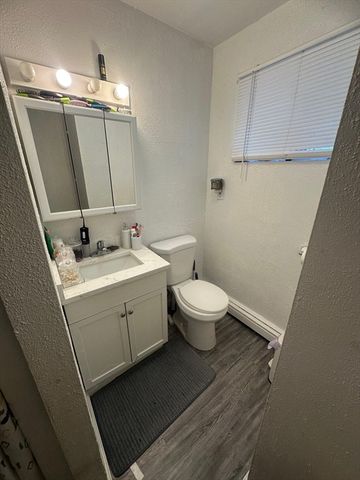 50 Commonwealth Ave Left, Worcester, MA 01604