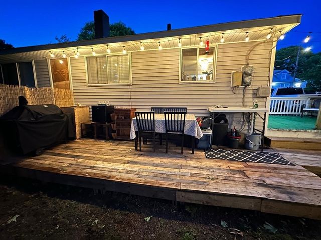 50 Commonwealth Ave Left, Worcester, MA 01604