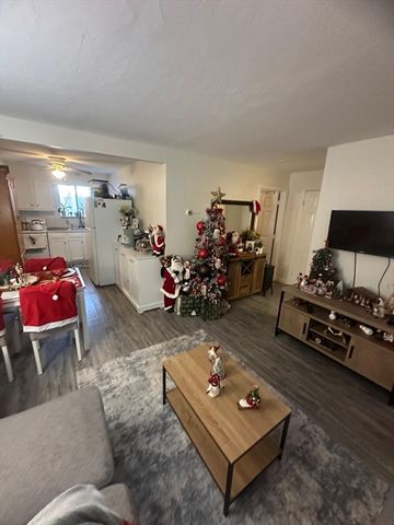 50 Commonwealth Ave Left, Worcester, MA 01604