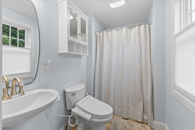 21 Bruce Street, Winooski, VT 05404