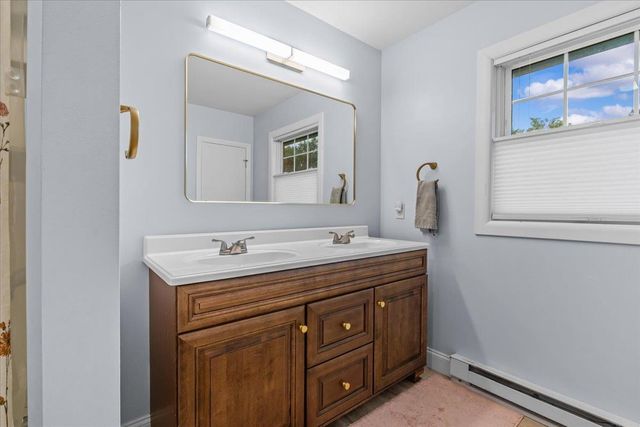 21 Bruce Street, Winooski, VT 05404