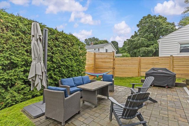 21 Bruce Street, Winooski, VT 05404