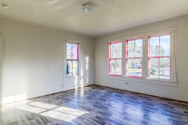 2701 University Ave, Marshall, TX 75670