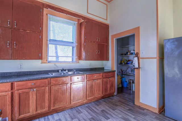 2701 University Ave, Marshall, TX 75670