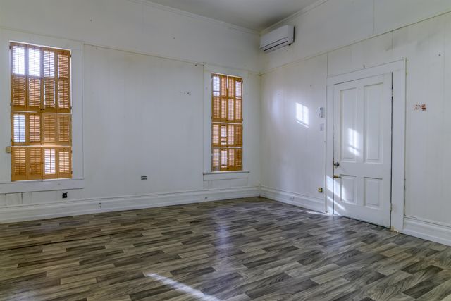 2701 University Ave, Marshall, TX 75670