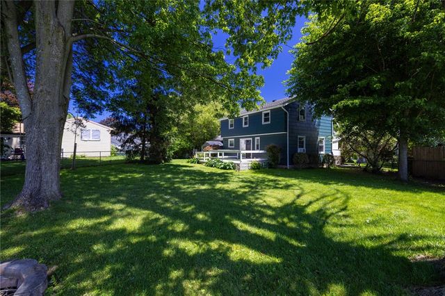 1555 Trefoil Court, Walworth, NY 14568