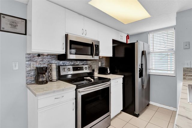 2739 N POINCIANA BOULEVARD 83, Kissimmee, FL 34746