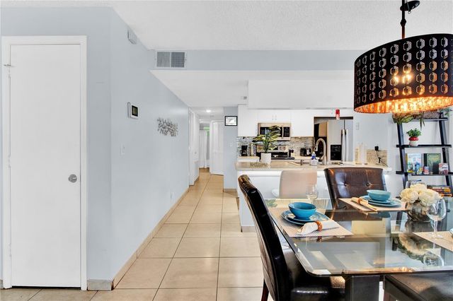 2739 N POINCIANA BOULEVARD 83, Kissimmee, FL 34746