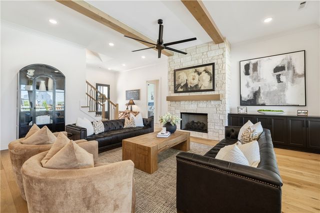 4304 S 87th Street, Bentonville, AR 72713