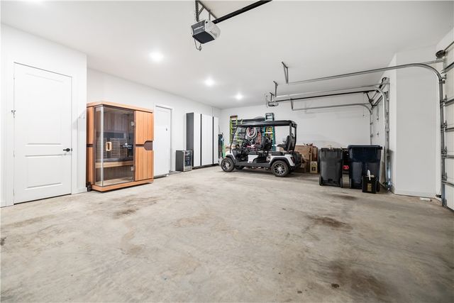 4304 S 87th Street, Bentonville, AR 72713