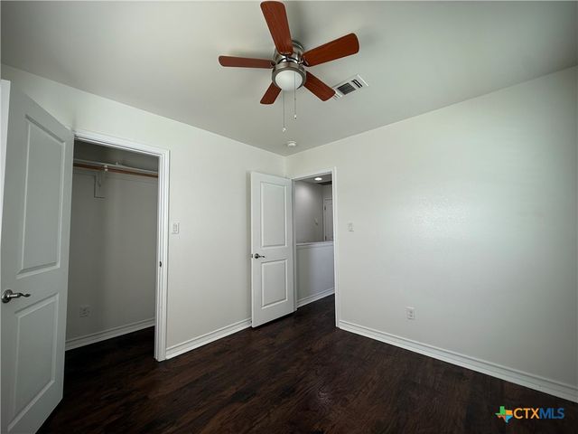 417 & 419 S Commerce Street, Port Lavaca, TX 77979