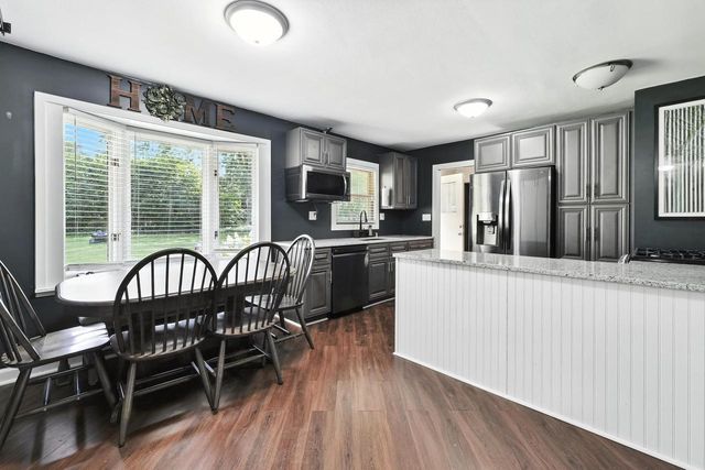 13101 W Fairmount AVENUE, Butler, WI 53007