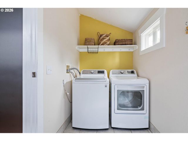 4946 Ne 35TH Pl, Portland, OR 97211