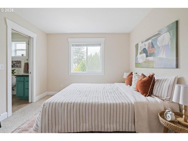 4946 Ne 35TH Pl, Portland, OR 97211