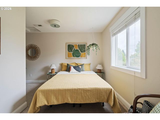 4946 Ne 35TH Pl, Portland, OR 97211