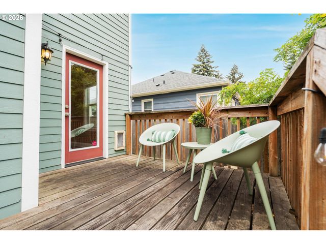 4946 Ne 35TH Pl, Portland, OR 97211