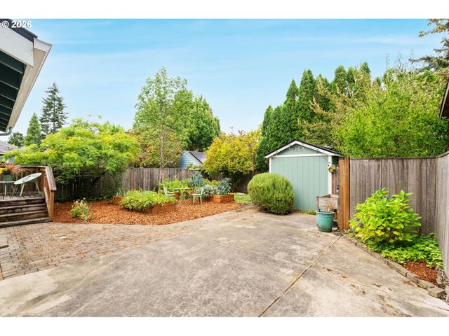 4946 Ne 35TH Pl, Portland, OR 97211