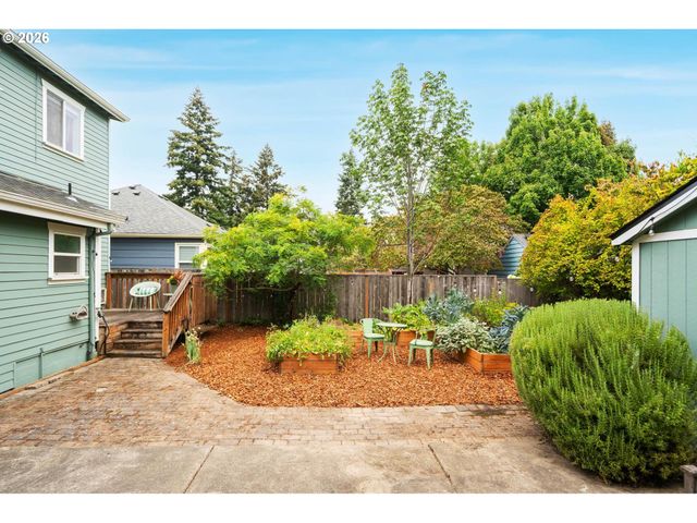 4946 Ne 35TH Pl, Portland, OR 97211