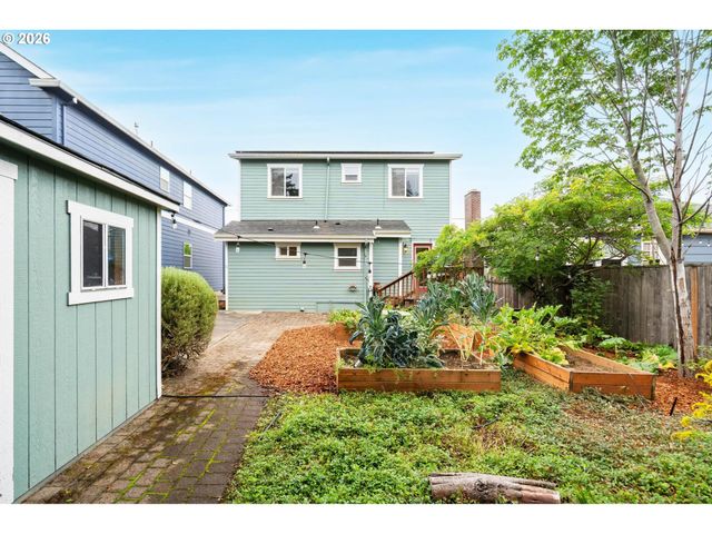 4946 Ne 35TH Pl, Portland, OR 97211