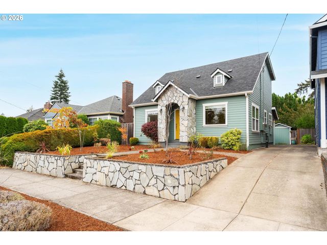 4946 Ne 35TH Pl, Portland, OR 97211