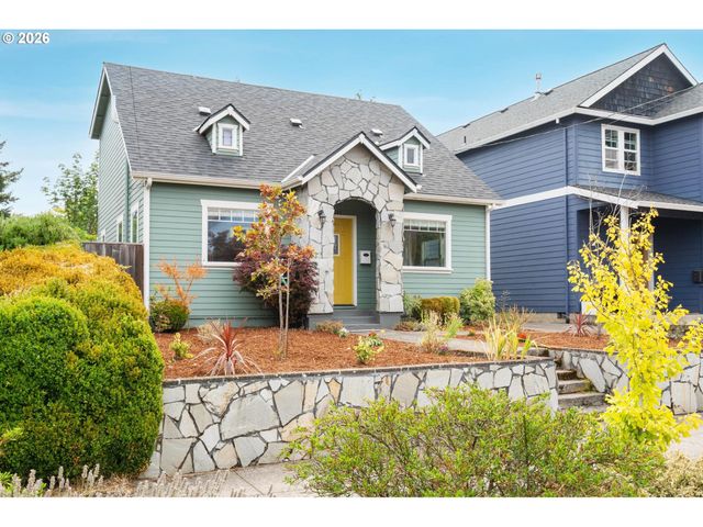 4946 Ne 35TH Pl, Portland, OR 97211