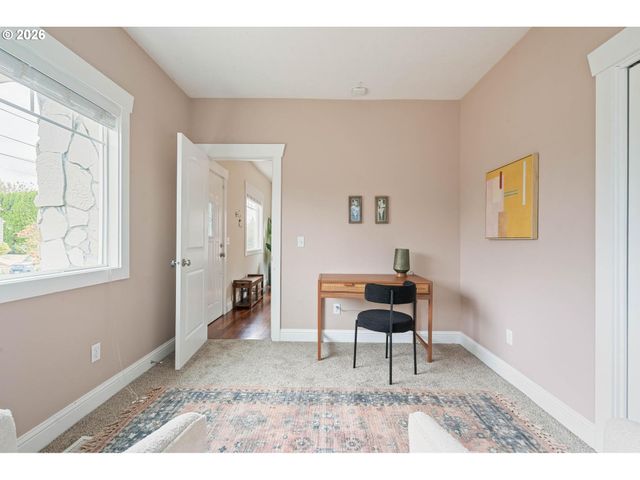 4946 Ne 35TH Pl, Portland, OR 97211