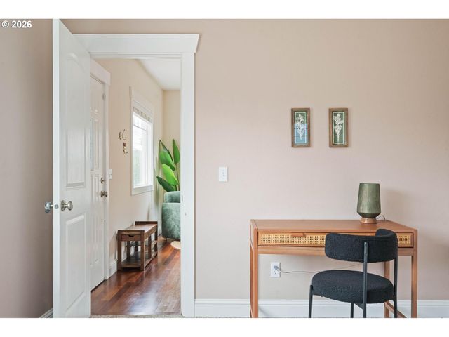 4946 Ne 35TH Pl, Portland, OR 97211