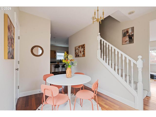 4946 Ne 35TH Pl, Portland, OR 97211