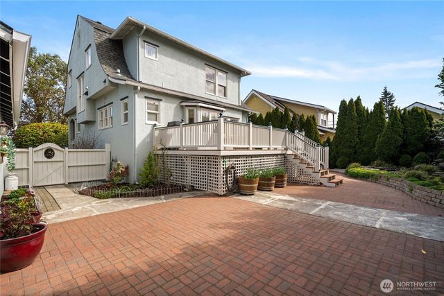 1507 15th Street, Anacortes, WA 98221