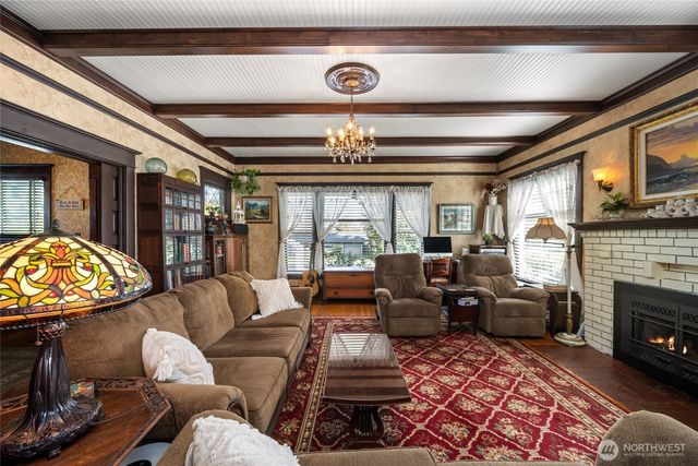 1507 15th Street, Anacortes, WA 98221