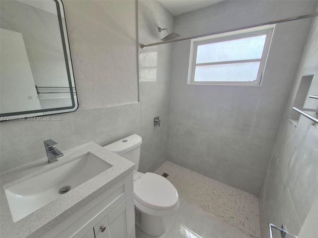 1715 SW 4th Street 1717, Miami, FL 33135