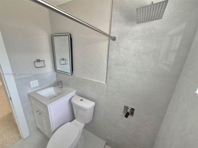 1715 SW 4th Street 1717, Miami, FL 33135