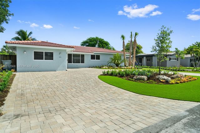 251 SE 7th St, Pompano Beach, FL 33060